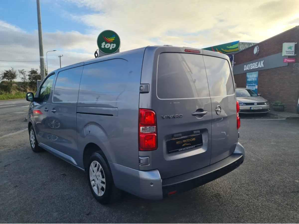 Opel Vivaro PANEL VAN SPORTIVE 3100 3100-L2H1-2 - Image 3