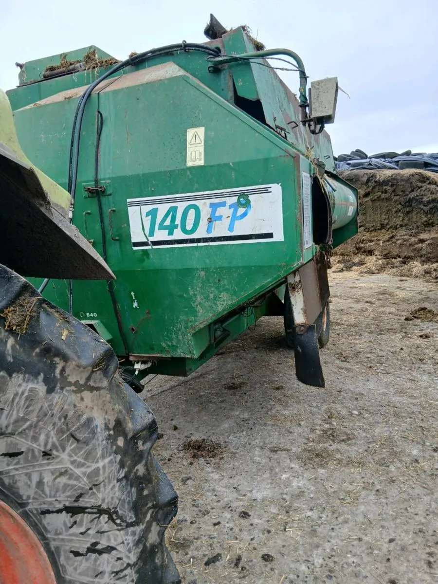 Keenan 140 feeder - Image 1