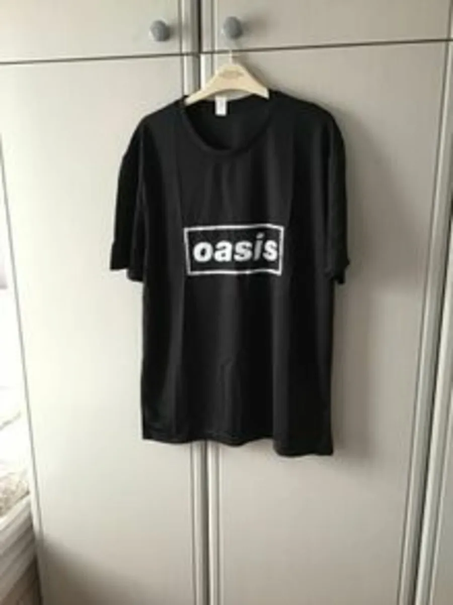 OASIS T shirt, Brand New, Black, Short sleeves