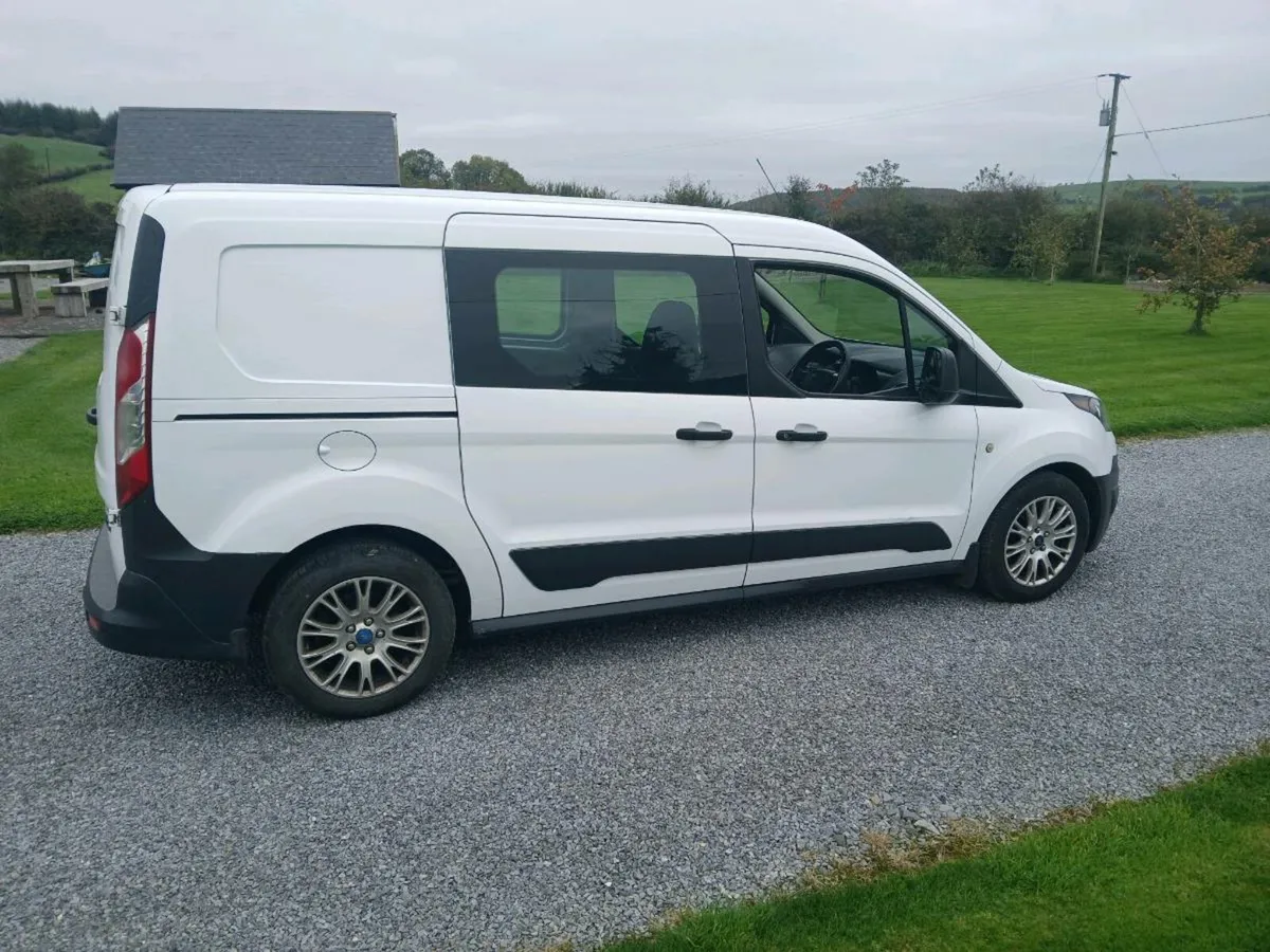 Ford Transit Connect Crew Cab - Image 2