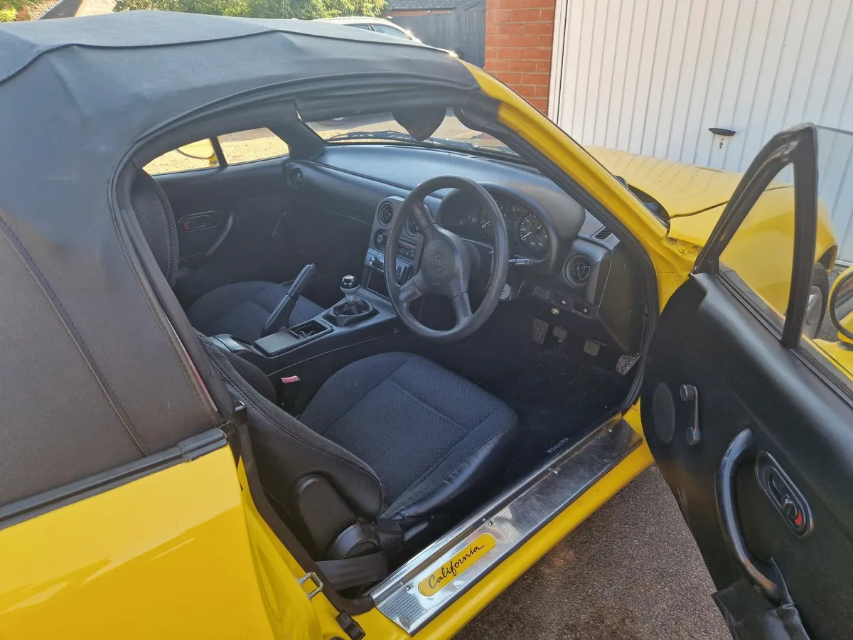 Mazda MX-5 1995 - Image 4