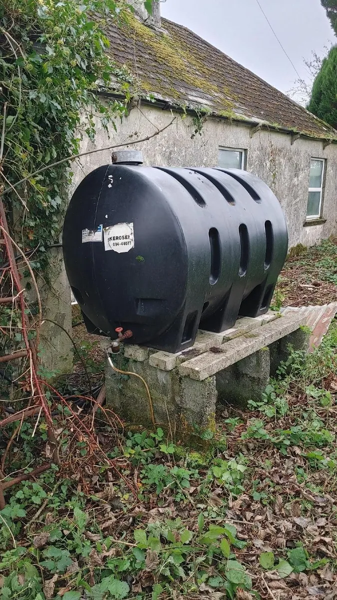 Kerosene fuel Tank like new - Image 1