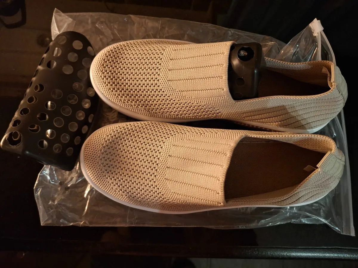 New Lightweight Slip-On Runners / Trainers - Image 2