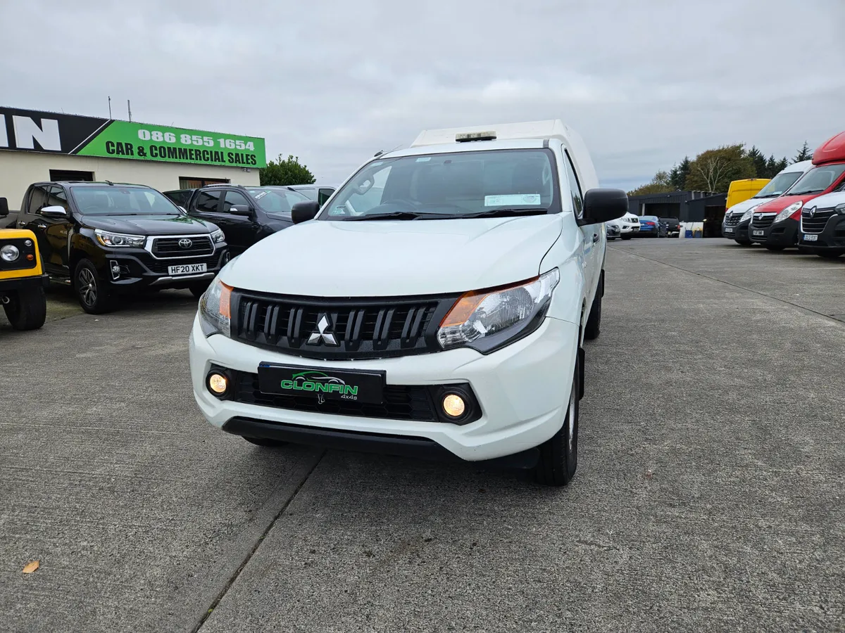 2017 MITSUBISHI L200 SINGLE CAB 2.4L 6 SPEED - Image 3