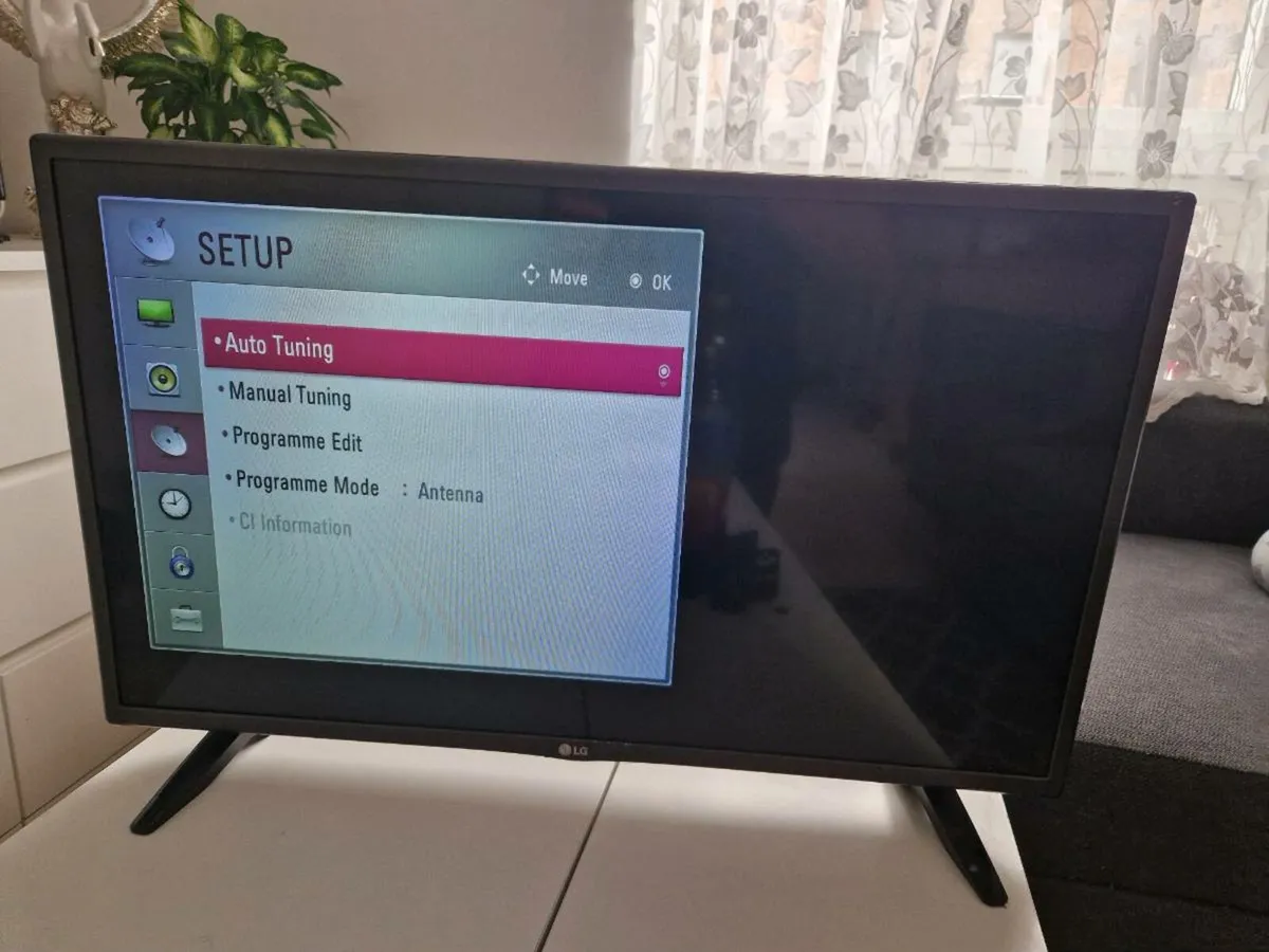 TV LG 32" - Image 1