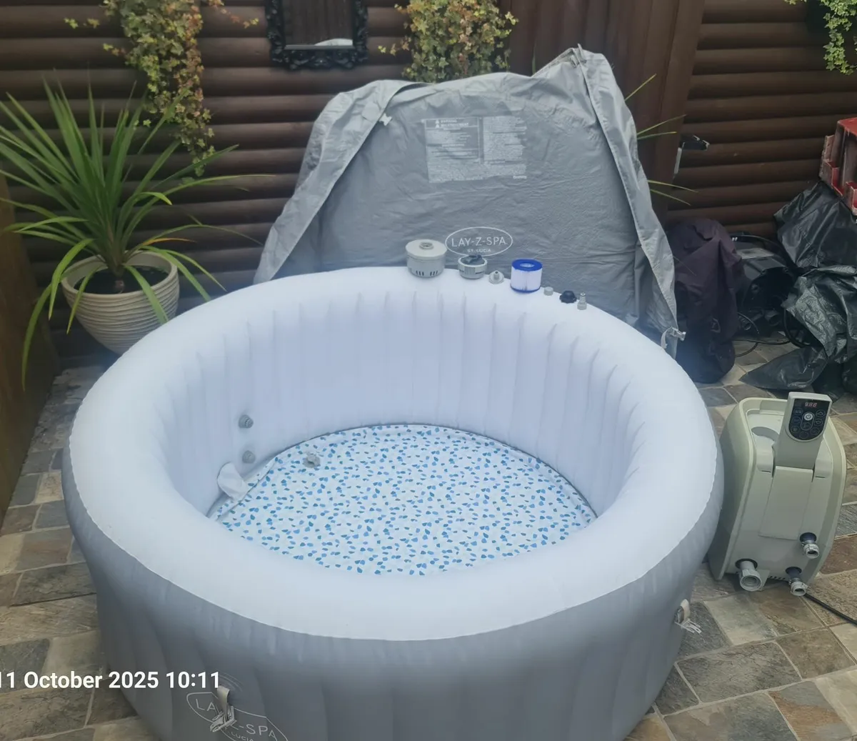 Lay-Z-Spa St. Lucia Portable Hot Tub - Image 3