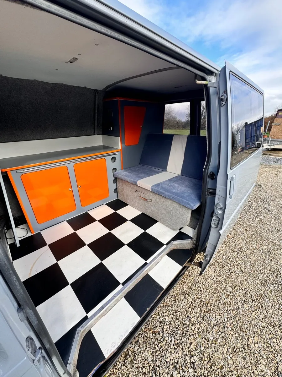 Camper - Image 4