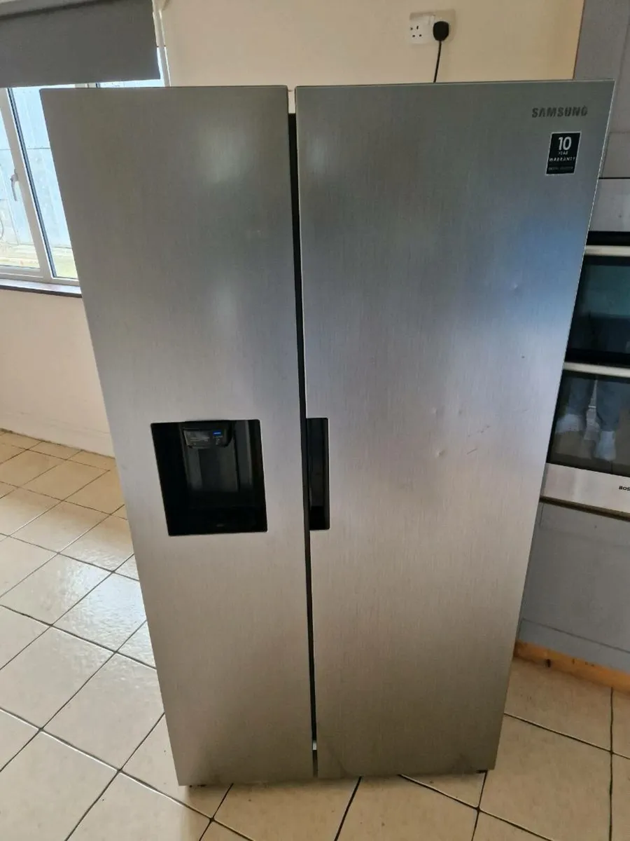 Samsung American Fridge Freezer - Image 1