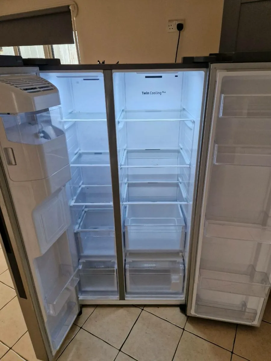 Samsung American Fridge Freezer - Image 2