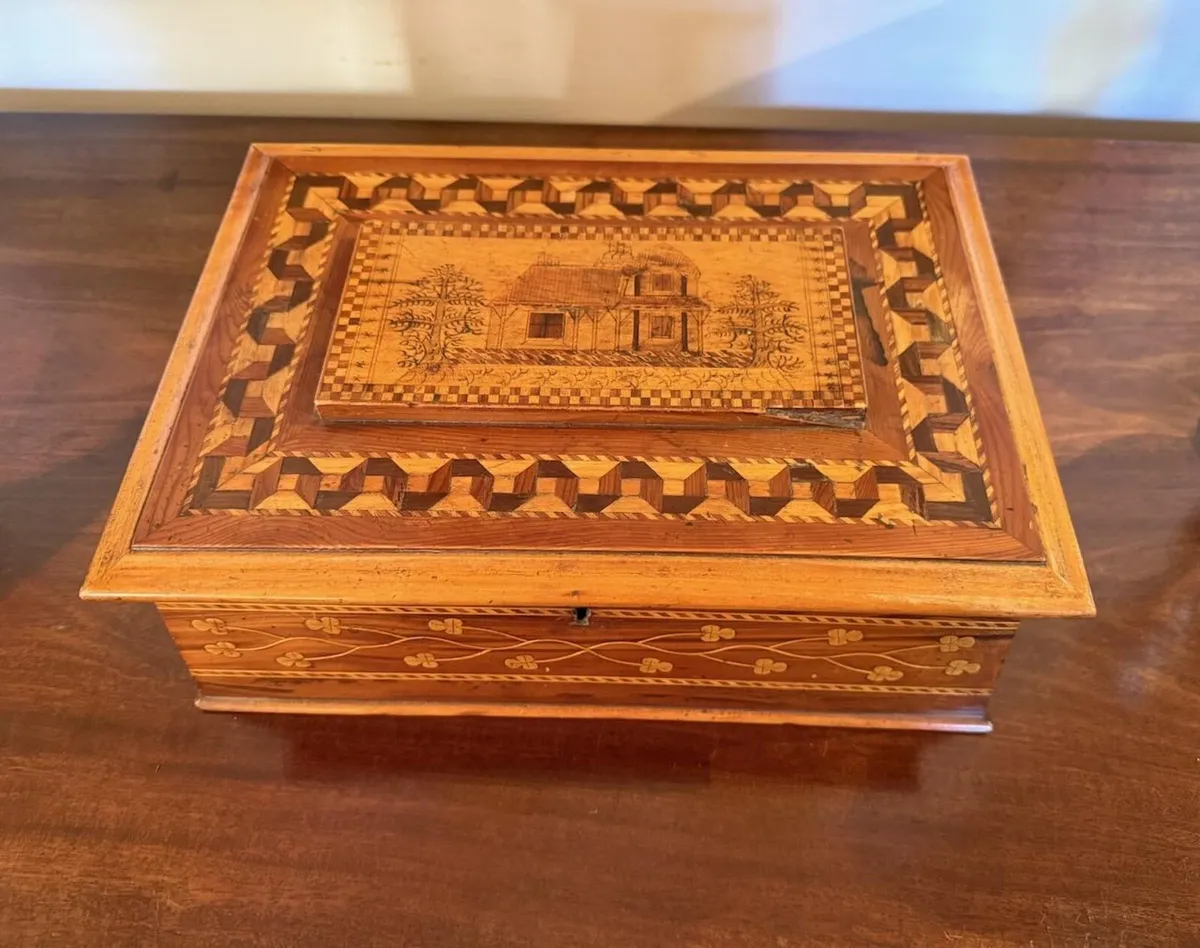Antique Killarney wood box - Image 1