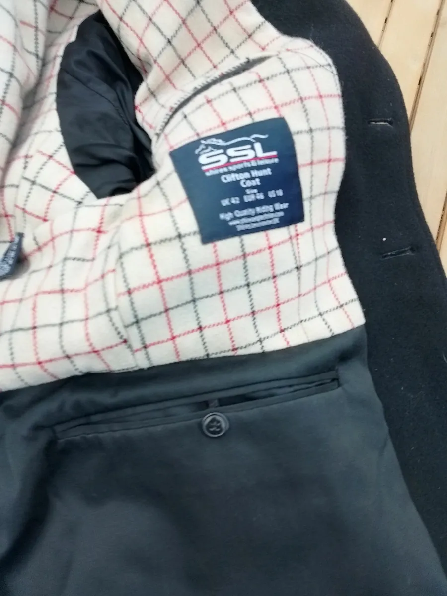 Hunting jacket and cap - Image 2