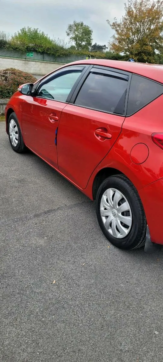 Car - Image 4