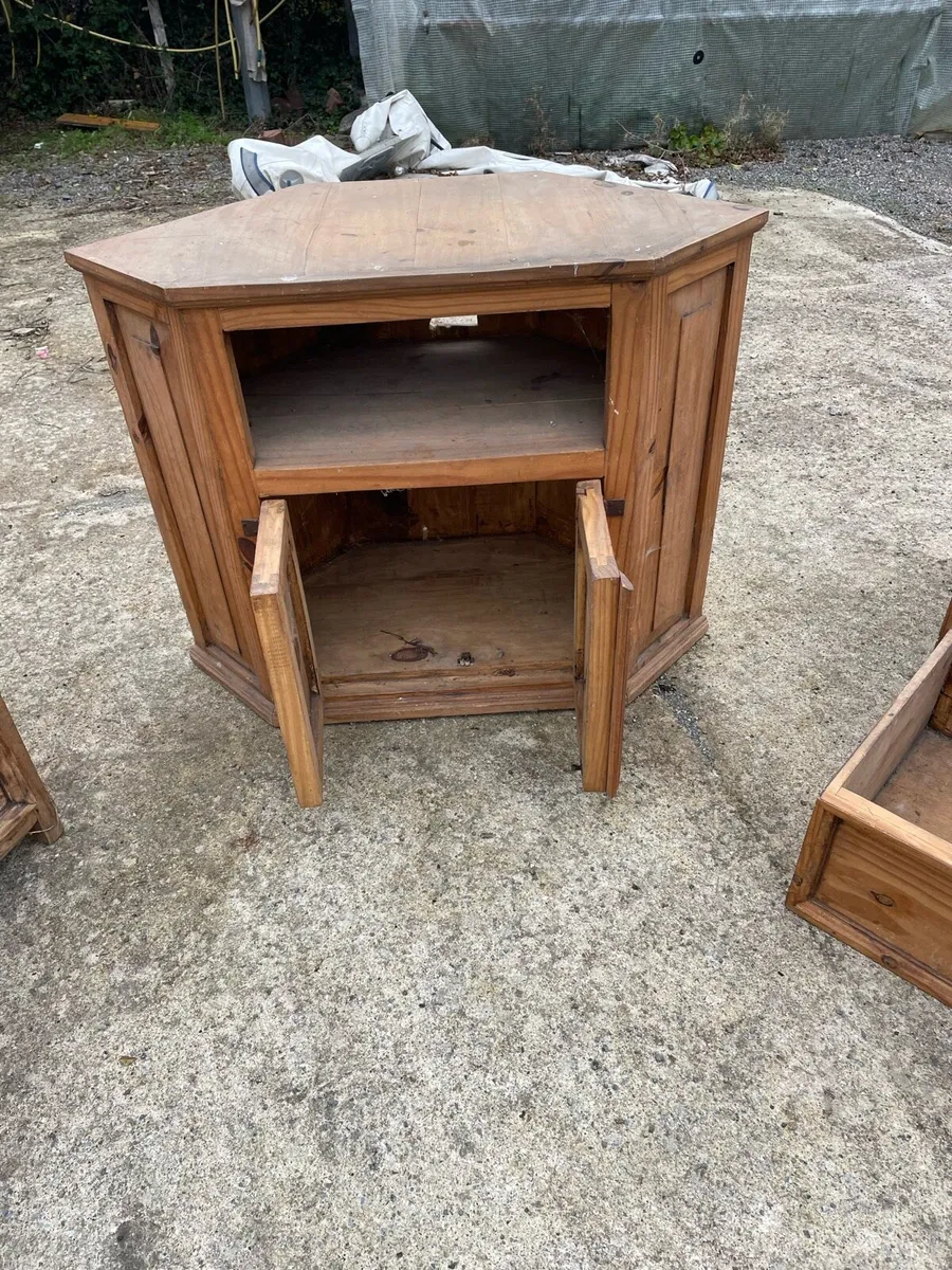 Furniture - Image 3