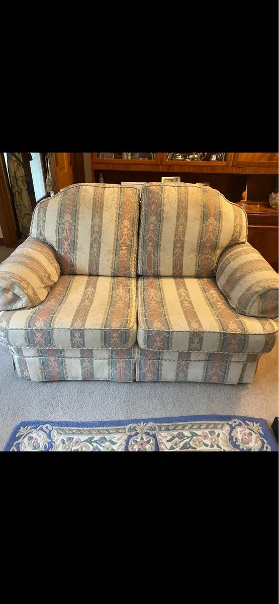 2 X Couches