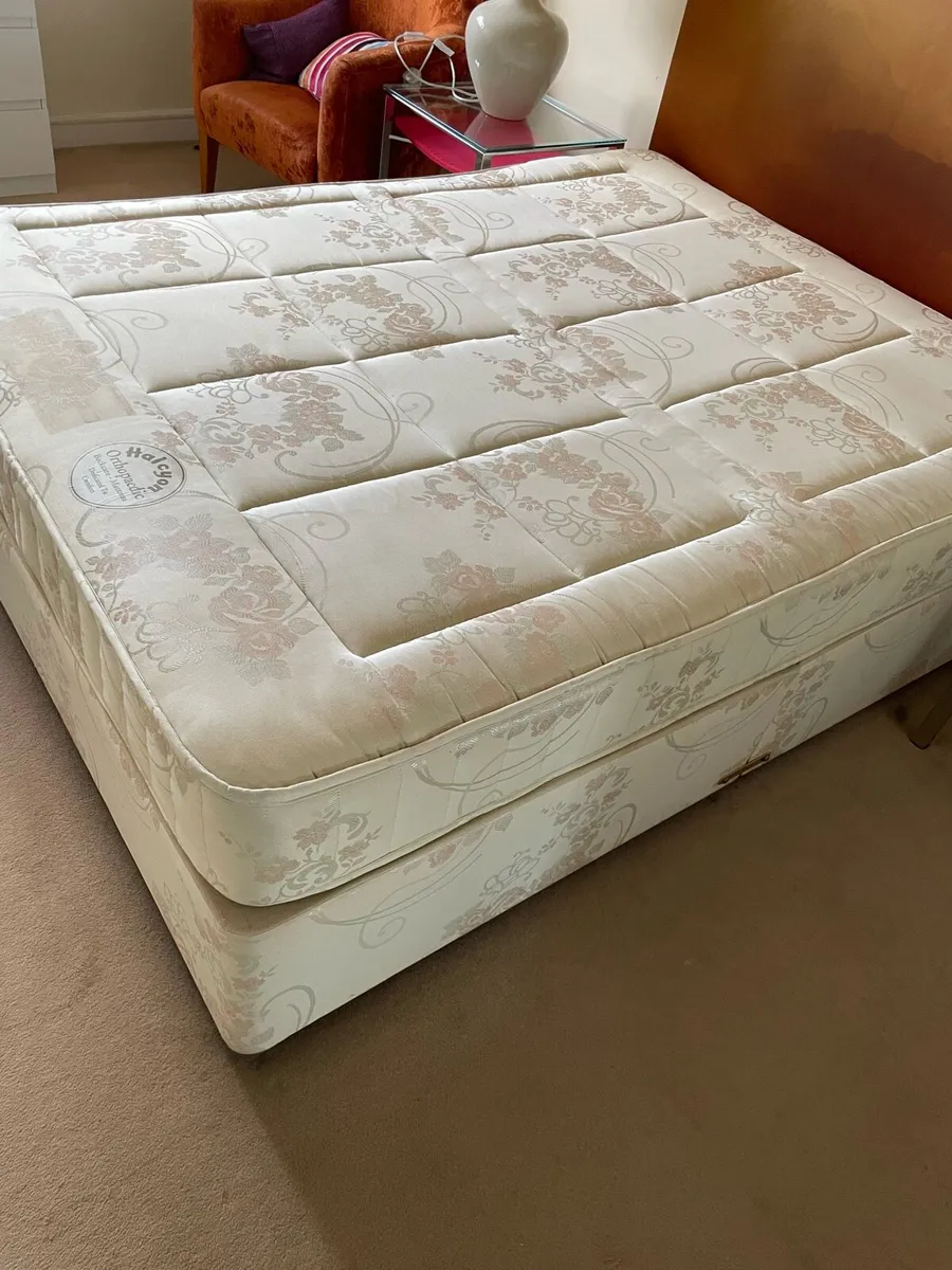 Double bed and base