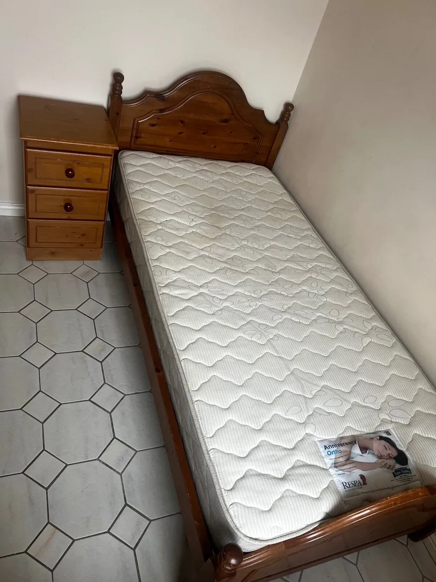 Single bed with mattress+night stand - Image 2