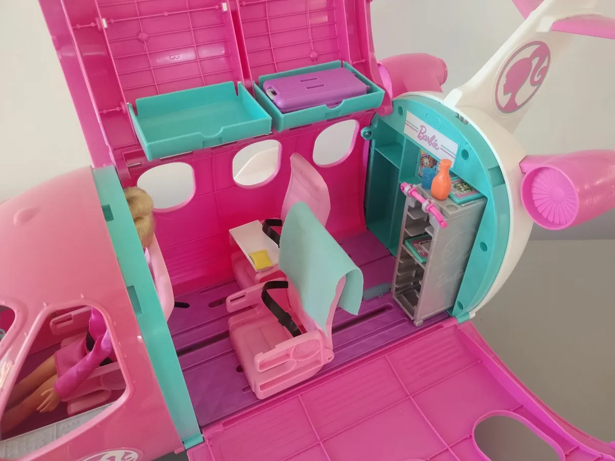 Barbie Airplane and Styling Head - Image 3