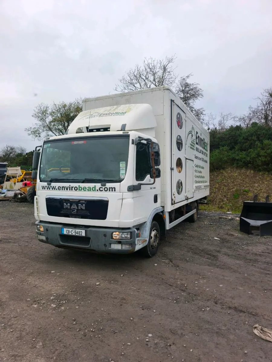 MAN TGL7.180 4x2 Box Lorry, Manual - Image 1