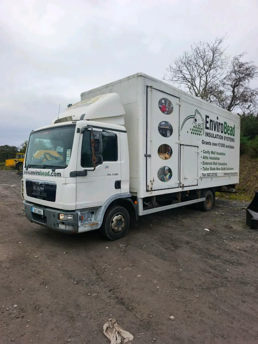 MAN TGL7.180 4x2 Box Lorry, Manual - Image 2
