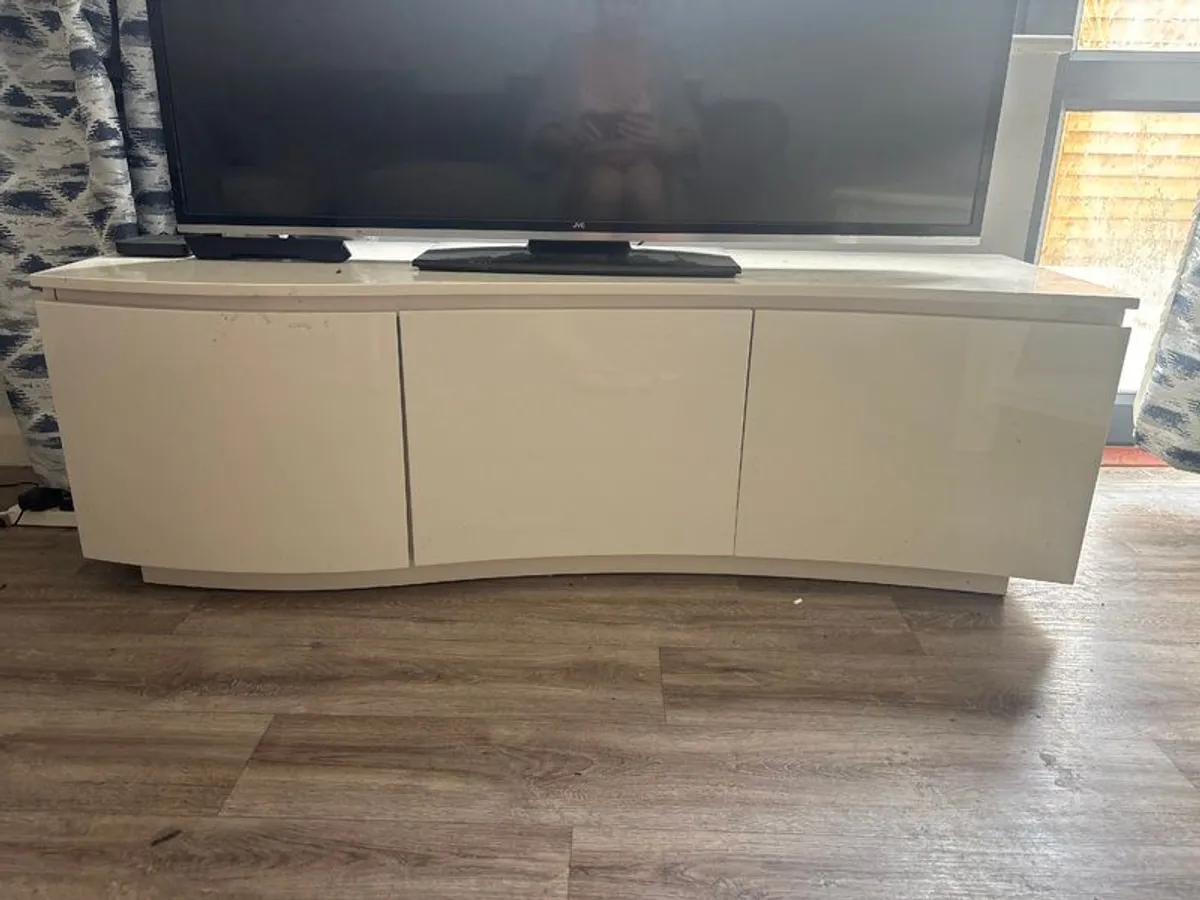 Tv unit - Image 2