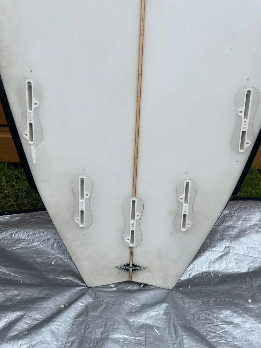Surfboard - Image 3
