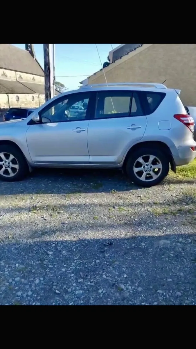 Toyota RAV4 2010 - Image 1