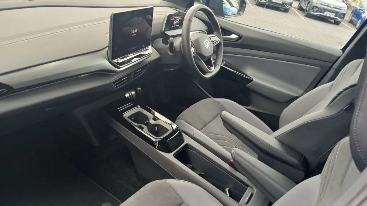 Volkswagen ID.4 PRO Plus 77kwh 286HP  fully Elect - Image 3