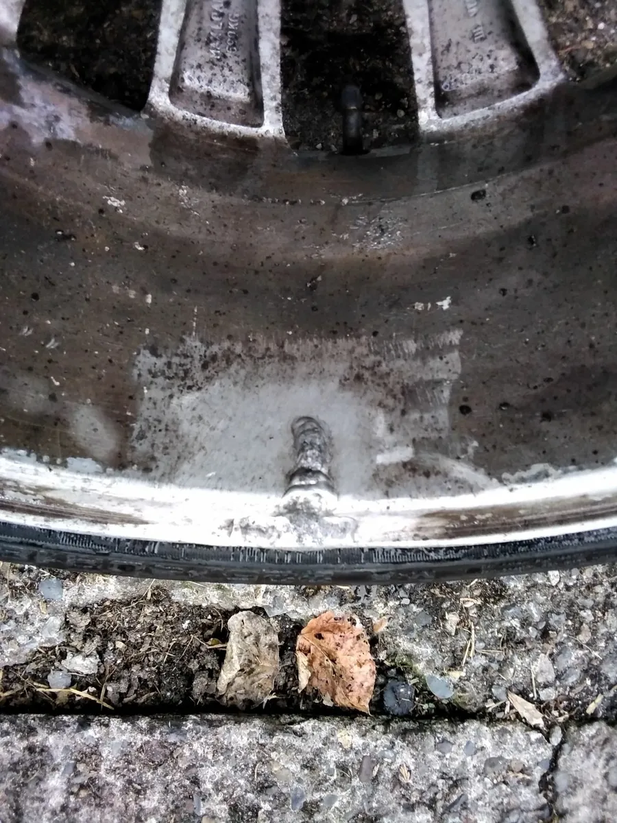 18" Scirocco alloy spares 5x112 - Image 3