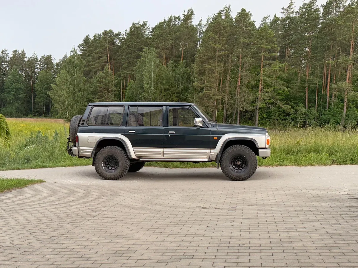 Nissan Patrol GR Y60 2.8 LWB 7Seater LHD - Image 1