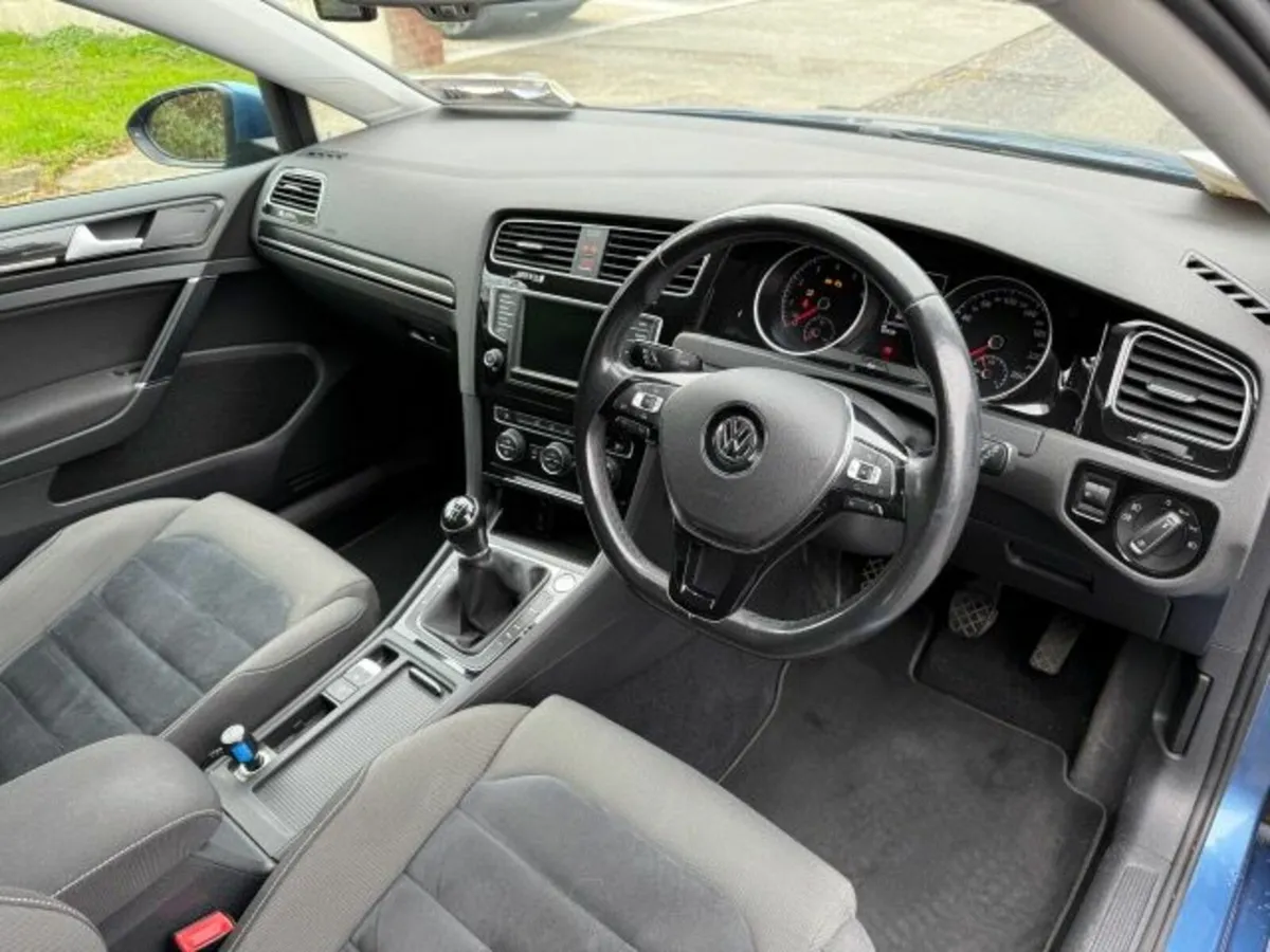 Volkswagen Golf 2016, HL 1.2L petrol - Image 1