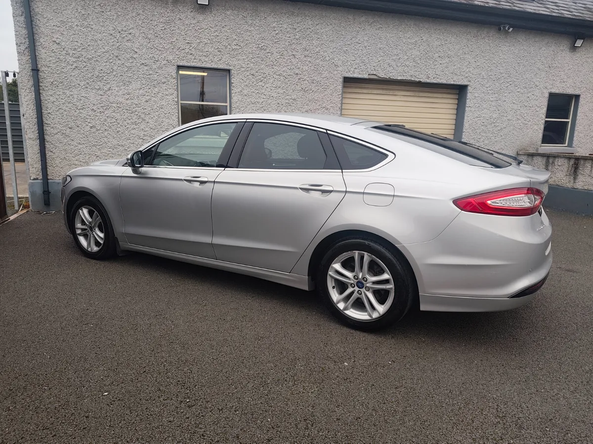 Ford Mondeo titanium 2.0 tdci tiny km 2016 - Image 2