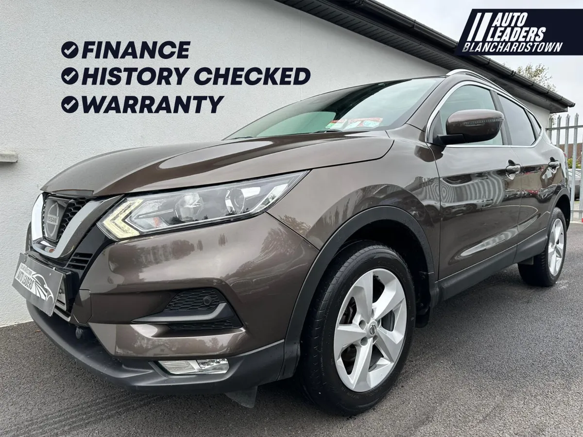 NISSAN QASHQAI 1.2 SV 115 BHP NAV SKY VIEW - Image 1