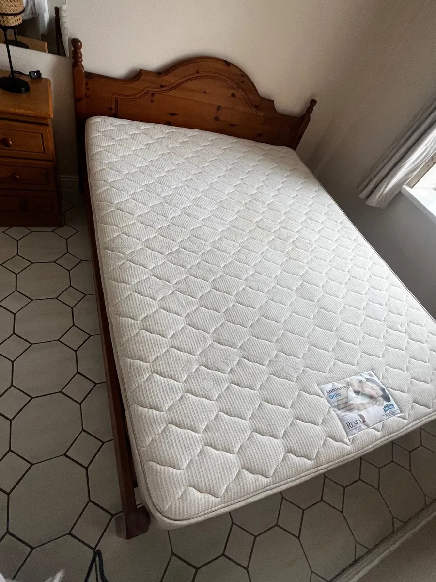 Double bed with mattress + night stand - Image 3