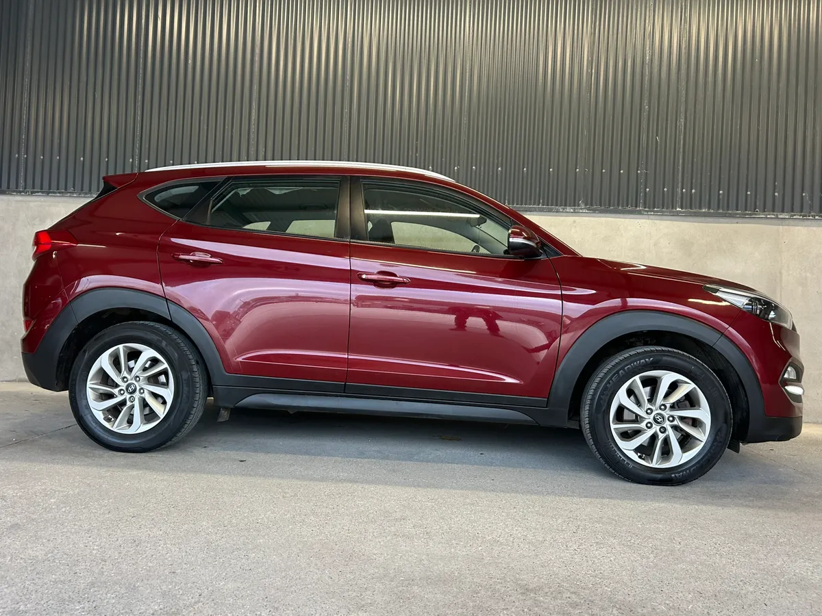 2015 HYUNDAI TUSCON 1.7 SE - Image 2