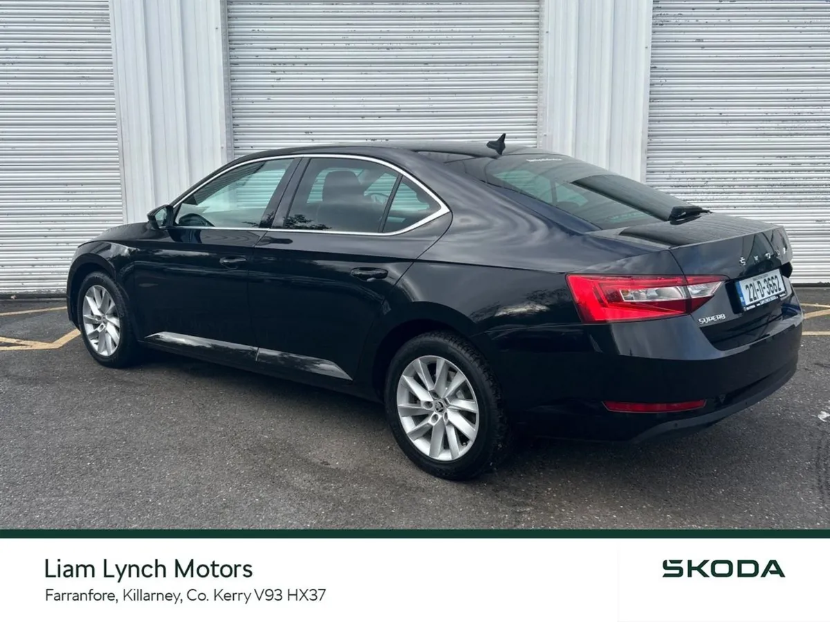 Skoda Superb Superb Ambition 2.0 TDI 150 BHP - Image 3