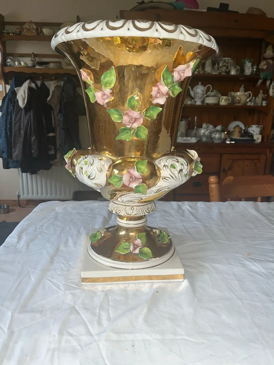 Italian stunning vase - Image 1