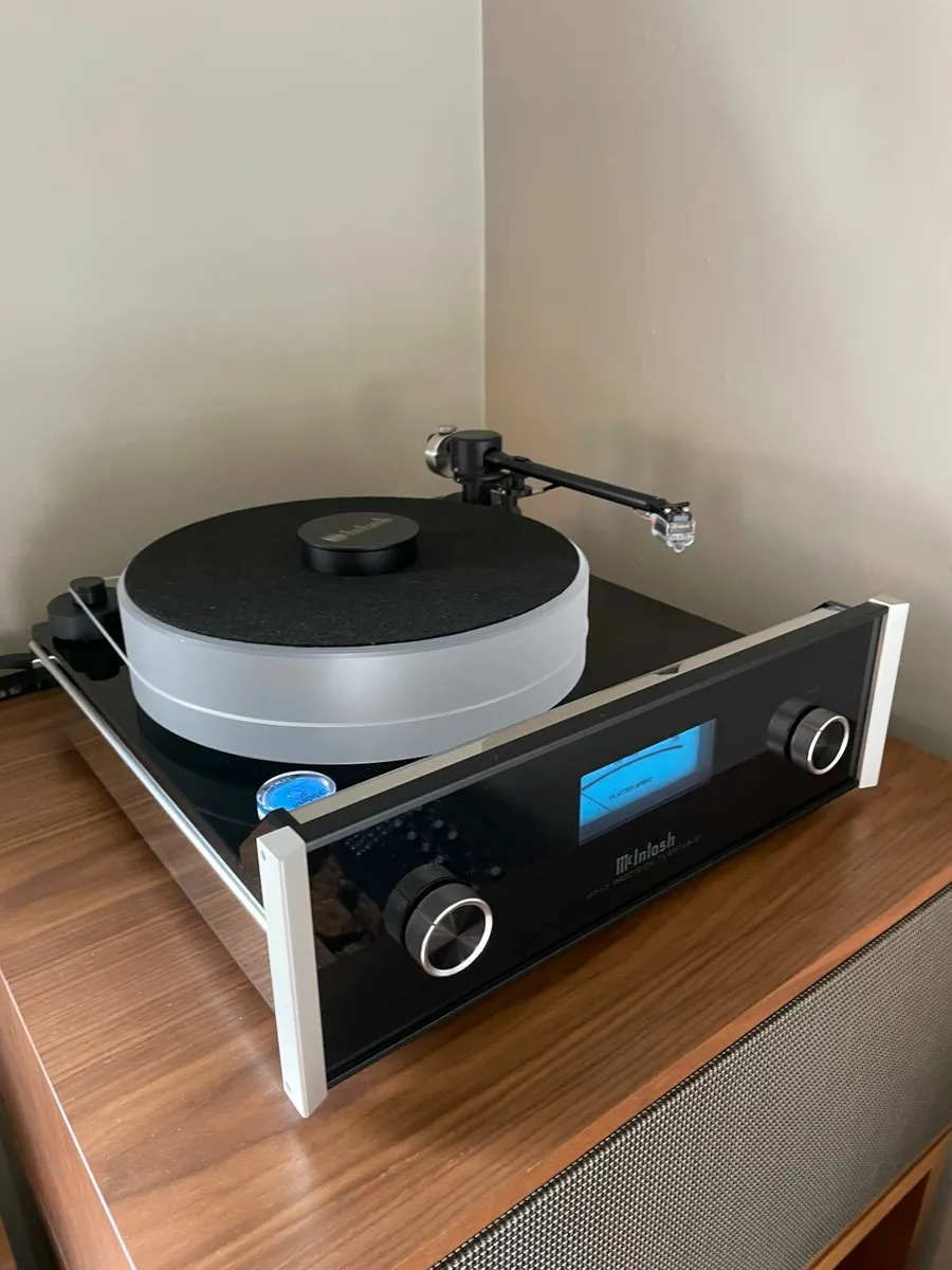 McIntosh MT10 Reference Turntable - Image 1