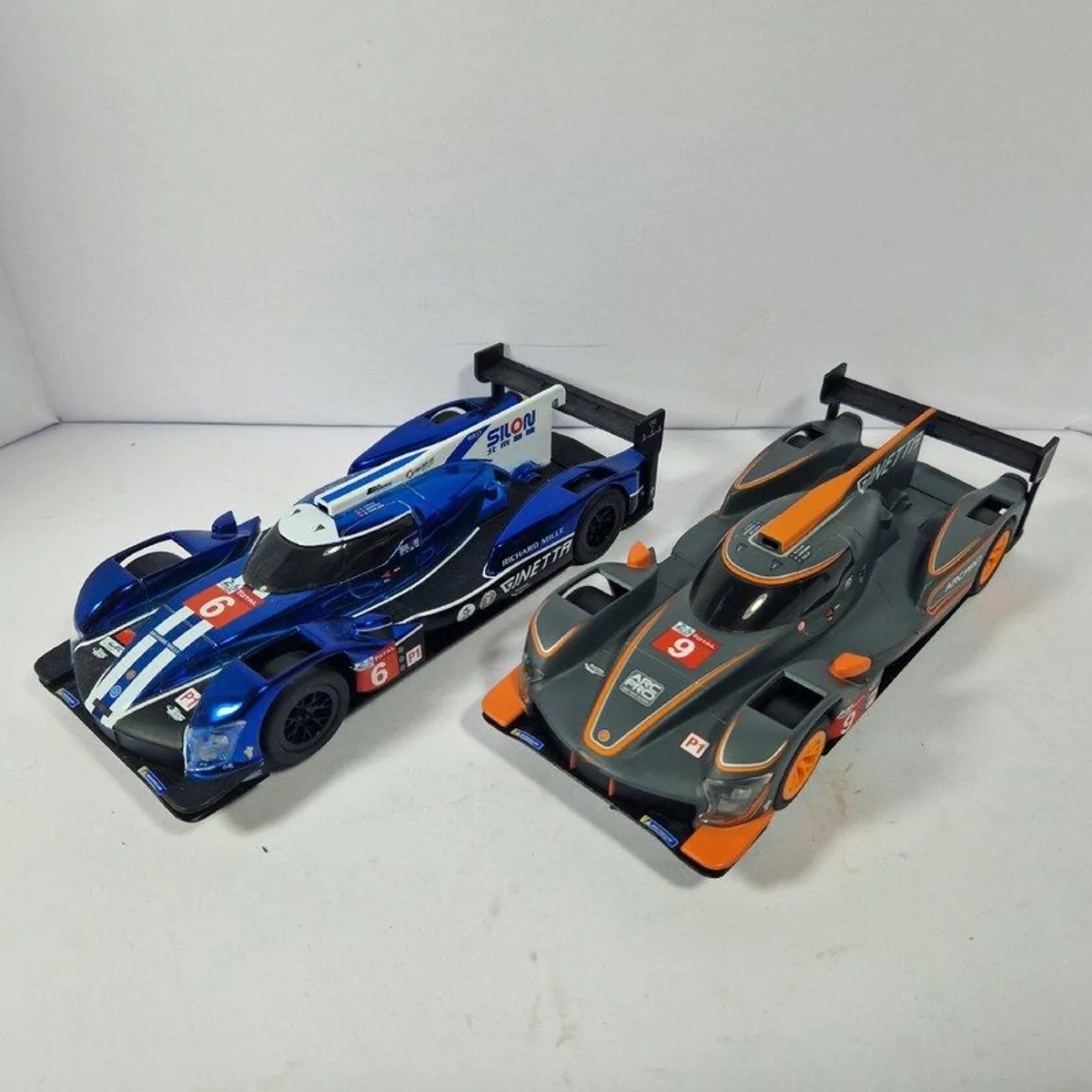 SPECIAL OFFER: Scalextric Ginetta Slot Car Pack - 4 cars for the price of 3 - Image 4