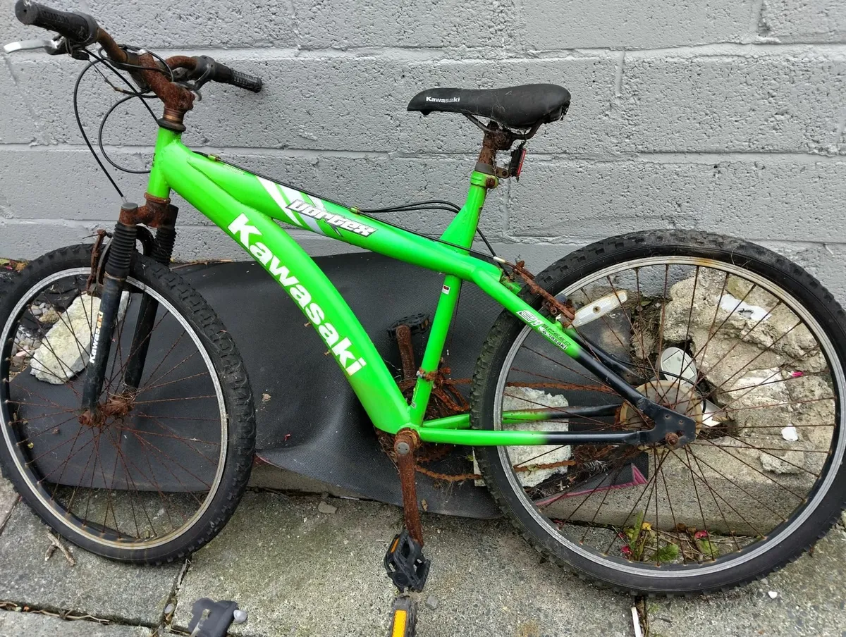 2 Free Mountain Bikes - Image 2