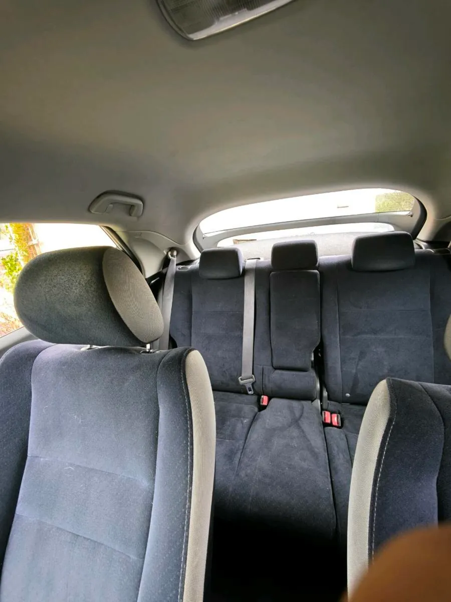 Honda Civic 07 - Image 4