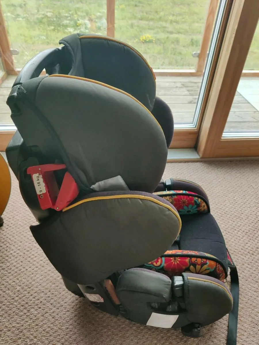 Child seat - Image 2