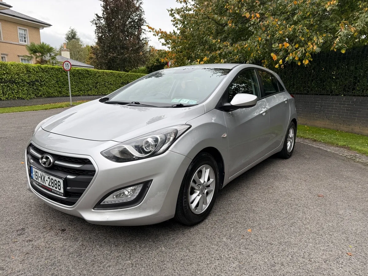 HYUNDAI i30 1.4 NCT 09/26 TAX 12/25 - Image 3