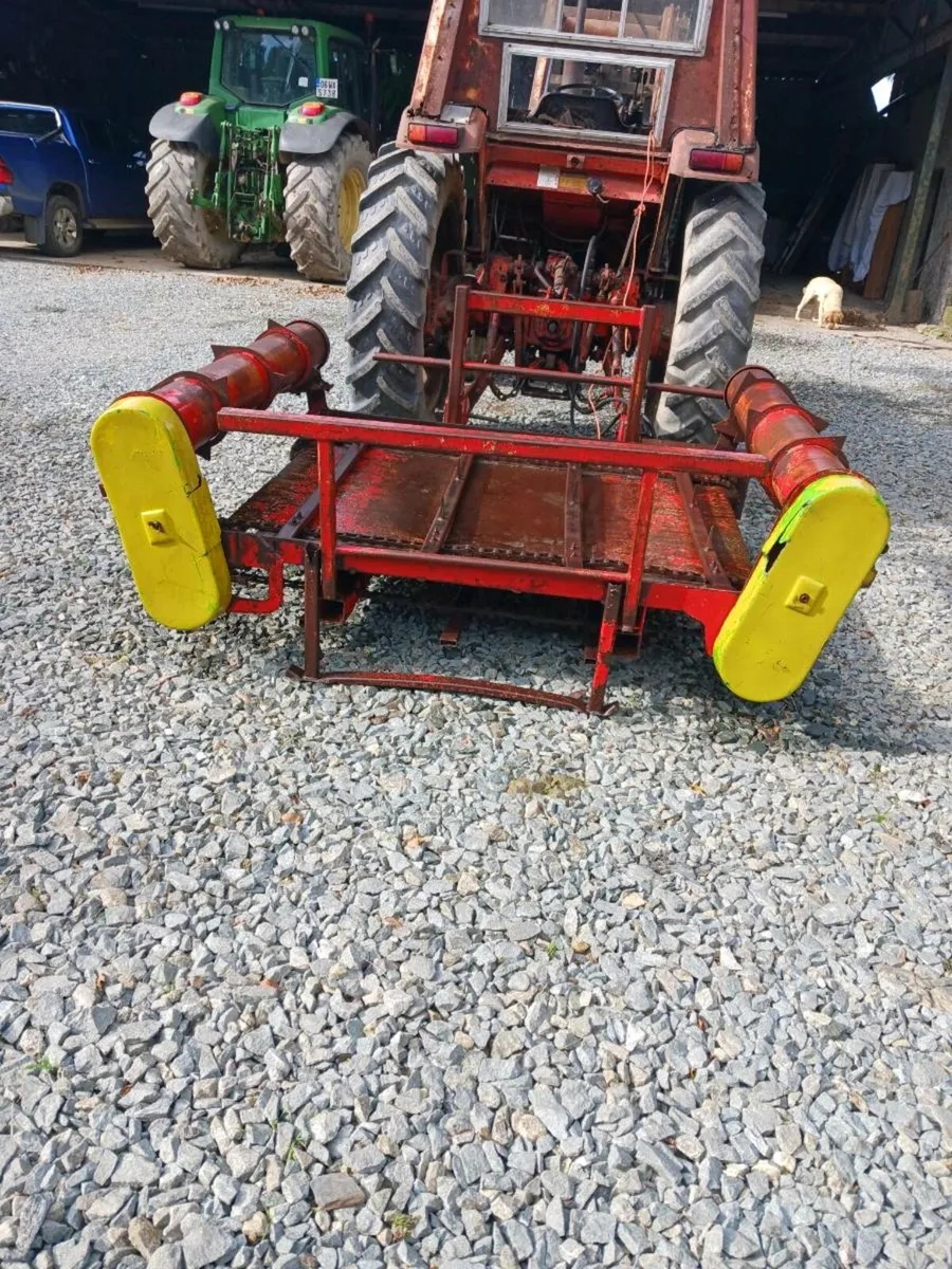 Bale feeder for sale €2200 - Image 1
