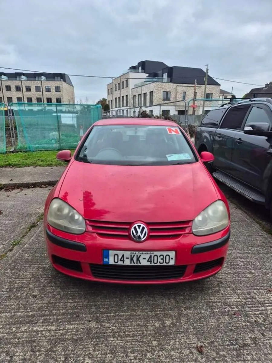 2004 Volkswagen Golf - Image 1