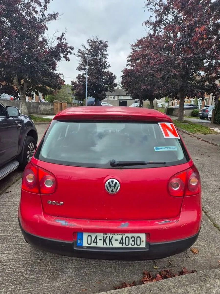 2004 Volkswagen Golf - Image 4