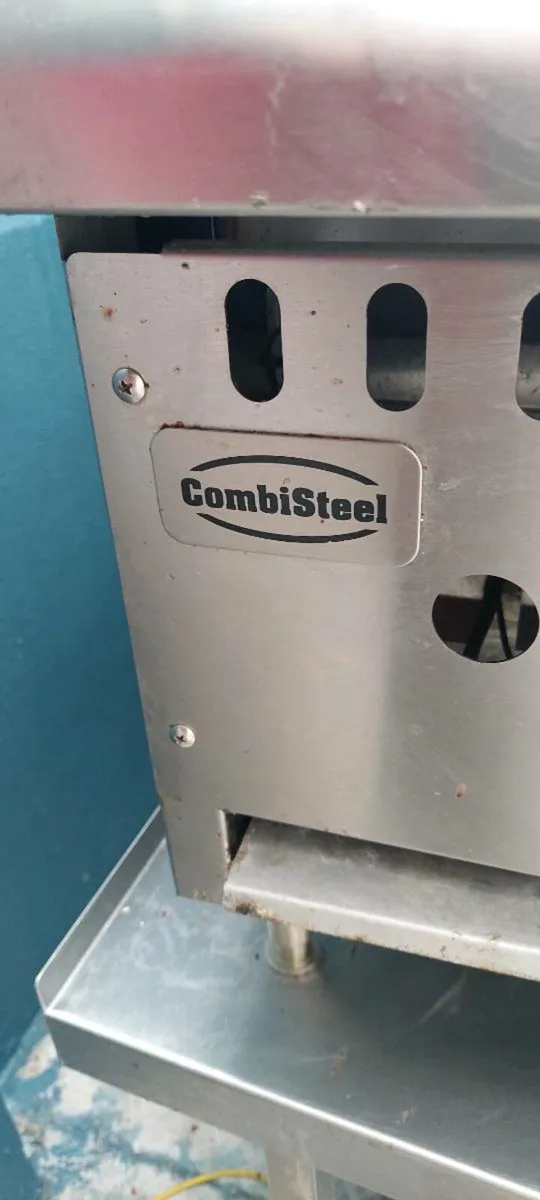 Gas grill in good condition - Image 3