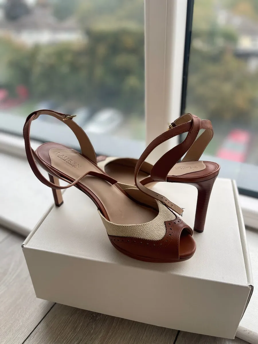 Shoes for sale - Image 3