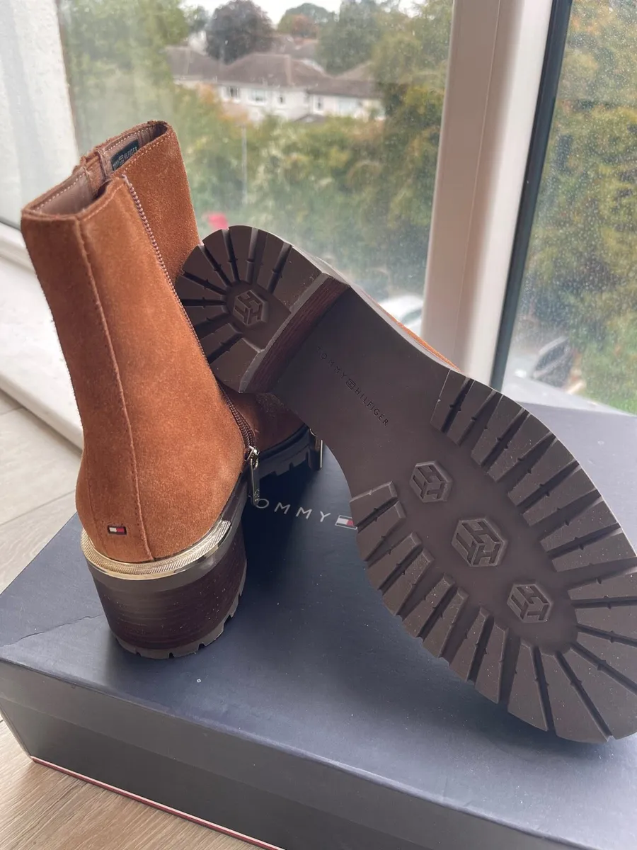 Shoes for sale - Image 4