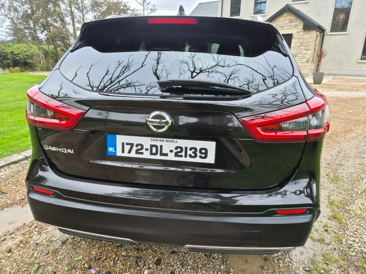 SOLD Nissan Qashqai 1.5 dci N-Connecta - Image 2