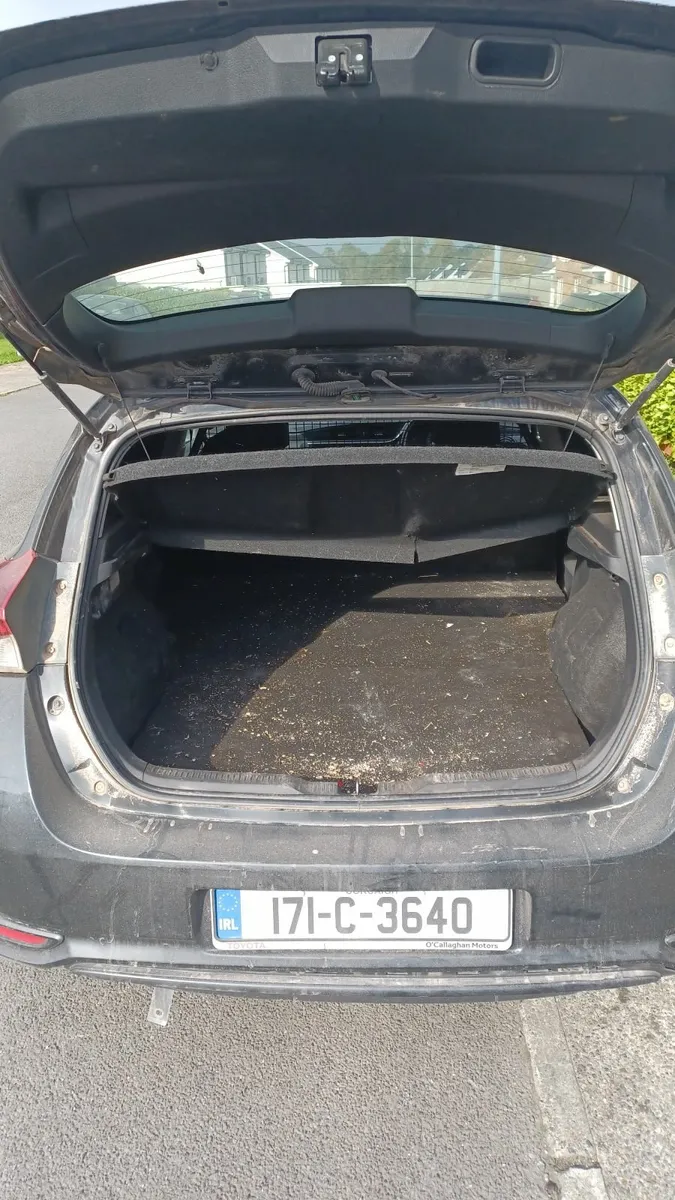 17 Toyota Auris VAN  1.4 DIESEL. DOE 1/26 - Image 4